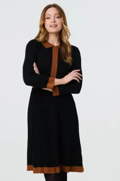 Border Print Pleated Knit Knee Length Dress