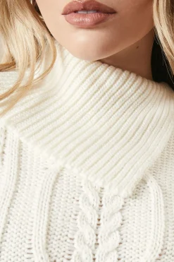 Cable Knit Split Neck Knitted Vest