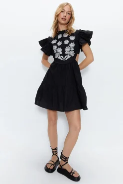 Contrast Embroidery Floral Mini Tunic Dress