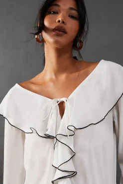 Contrast Stitch Ruffle Flared Sleeve Blouse