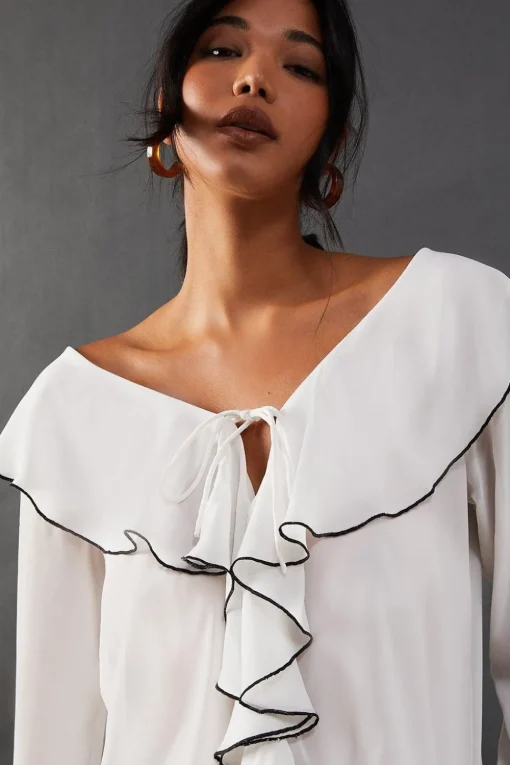 Contrast Stitch Ruffle Flared Sleeve Blouse