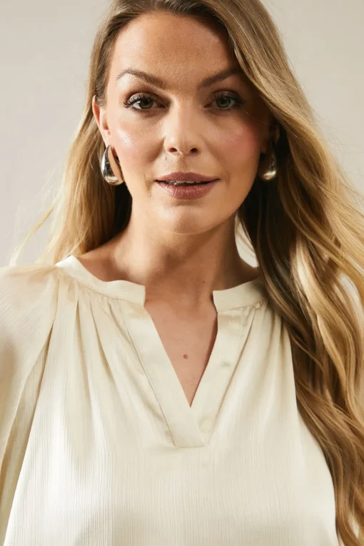 Crinkle Satin Balloon Sleeve Blouse