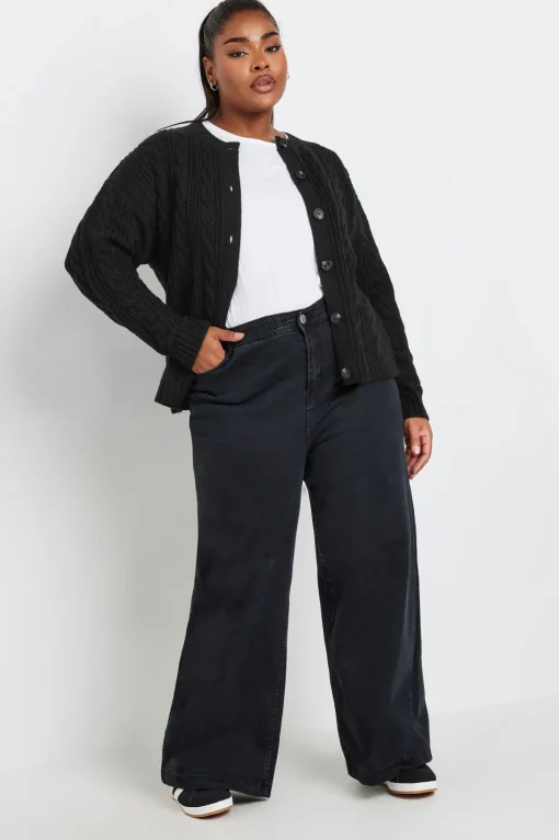 Cropped Cable Knit Cardigan