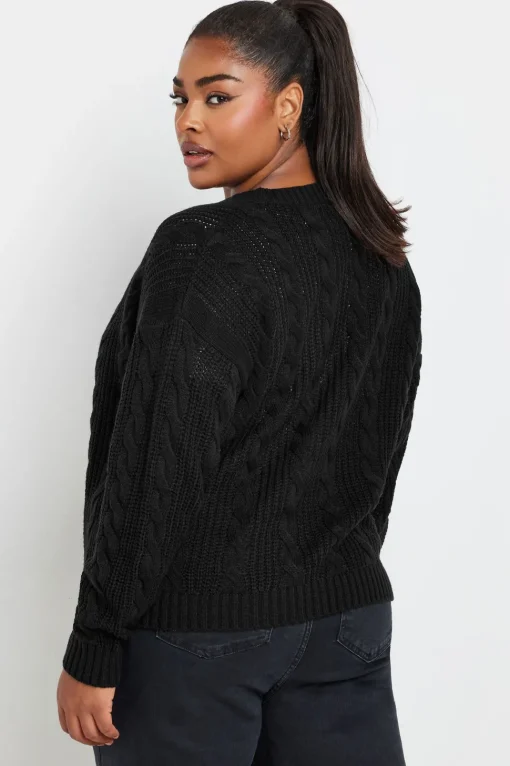 Cropped Cable Knit Cardigan