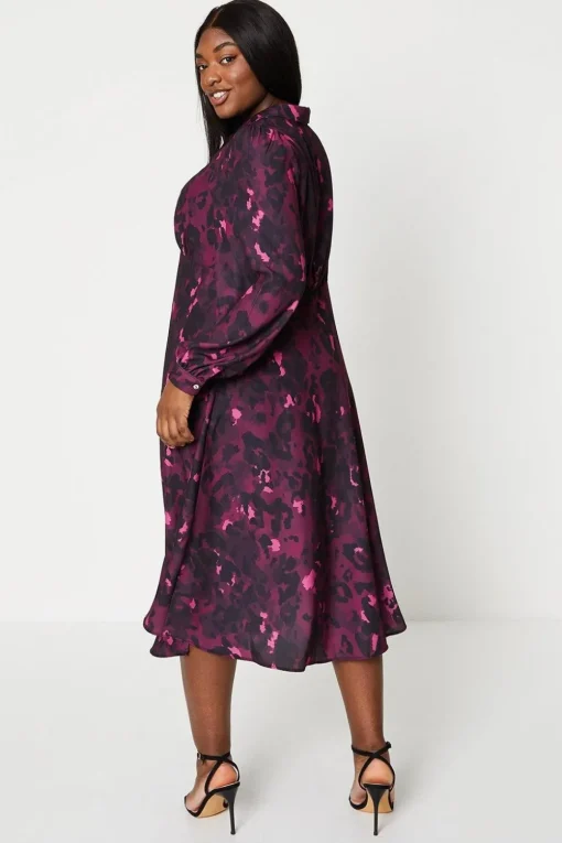 Curve Abstract Shirt Dress