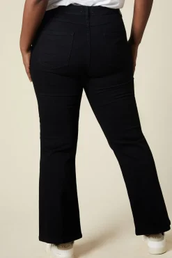 Curve Flare Jean