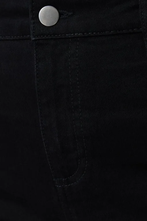 Curve High Rise Slim 7/8 Jeans