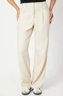 Drapey Wide Leg Relaxed Trouser