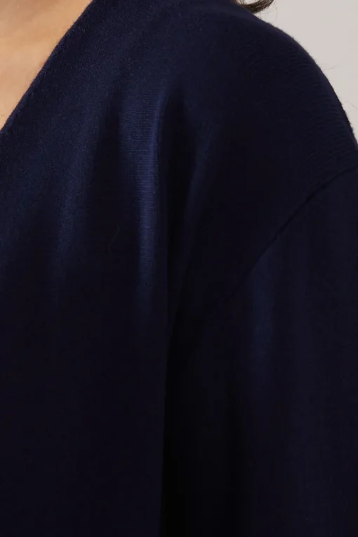 Edge to edge knitted cardigan