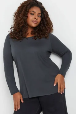 Essential Long Sleeve V-Neck Top