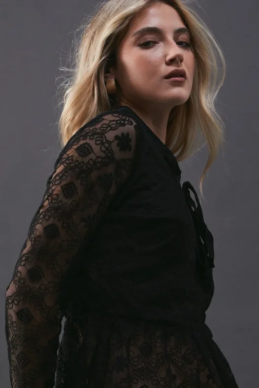 Lace Contrast Tie Front Blouse