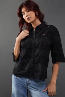 Lace Mix Scallop Hem Crop Shirt