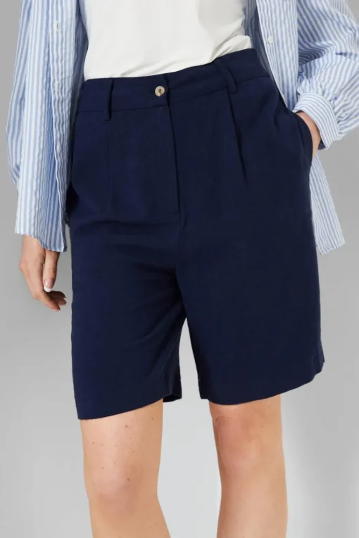 Linen Tailored Shorts