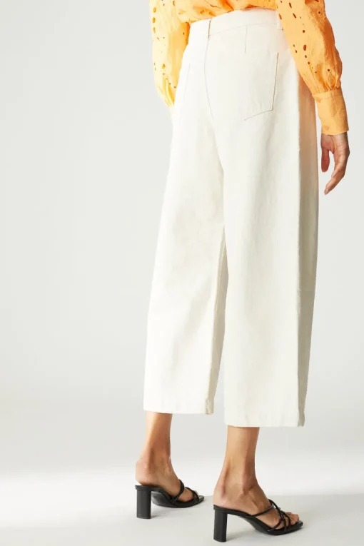 Patch Pocket Wide Leg Crop Trousers