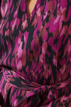 Petite Abstract Print Tie Waist Shift Dress