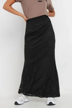 Petite Lace Maxi Skirt