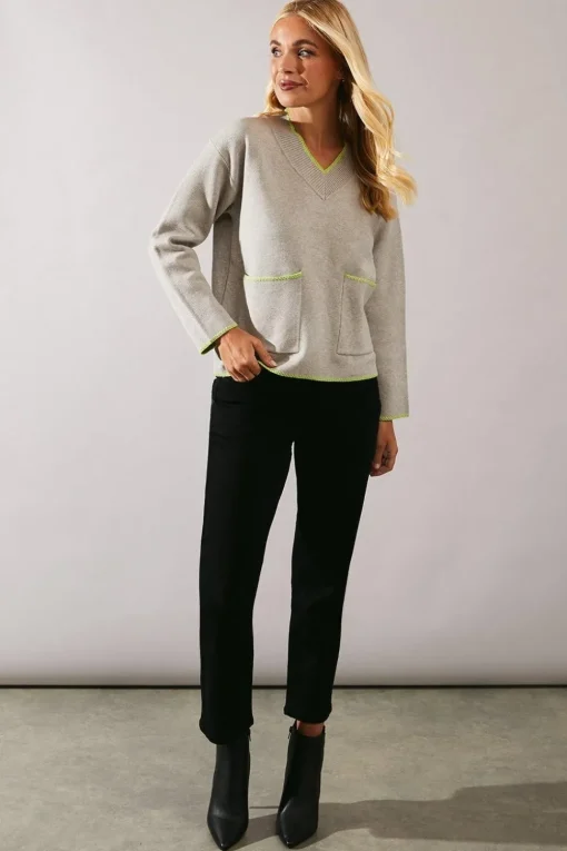 Petite Tipped Pocket Front V Neck Jumper
