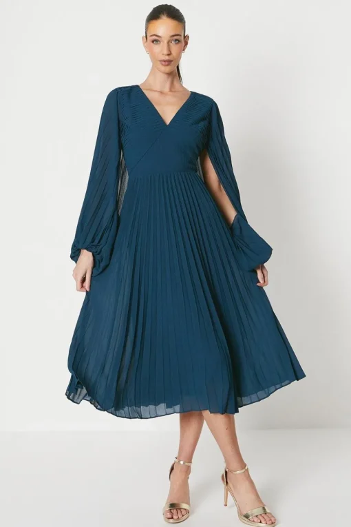 Pleated Georgette Dress With Oversized Sleeve