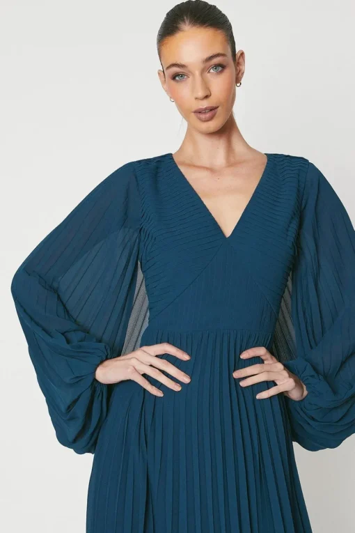 Pleated Georgette Dress With Oversized Sleeve