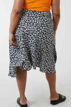 Plus Size Asymmetric Seam Midi Skirt