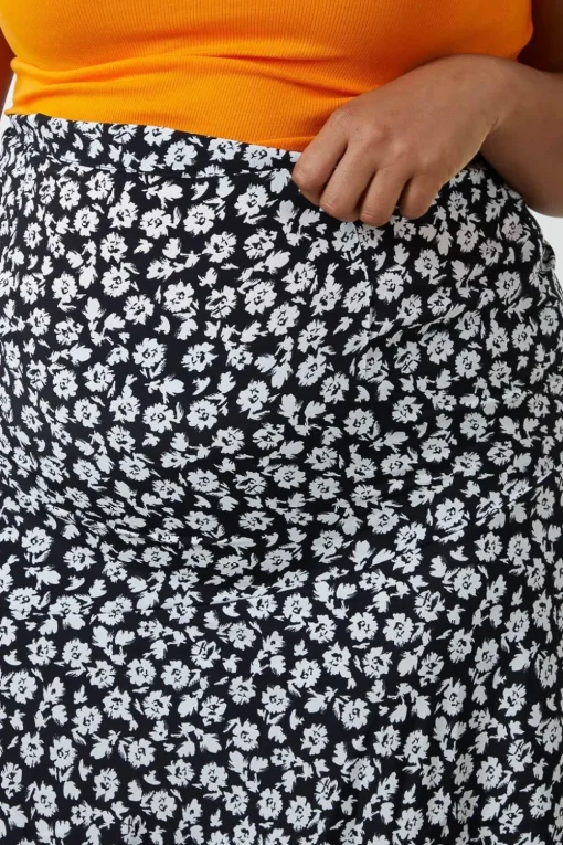 Plus Size Asymmetric Seam Midi Skirt