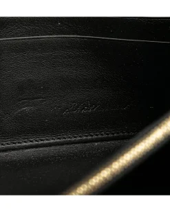 Preloved Leather Zip Around Wallet with Interior Zip and Slip Pockets