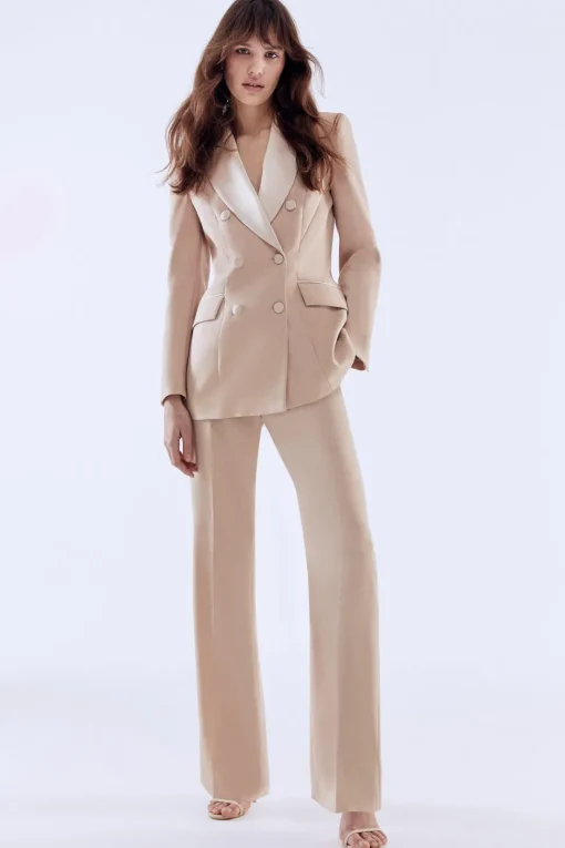 Premium Hourglass Silhouette Blazer
