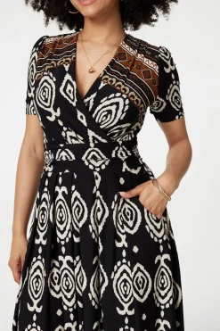 Printed 1/2 Sleeve Pleated Wrap Dress