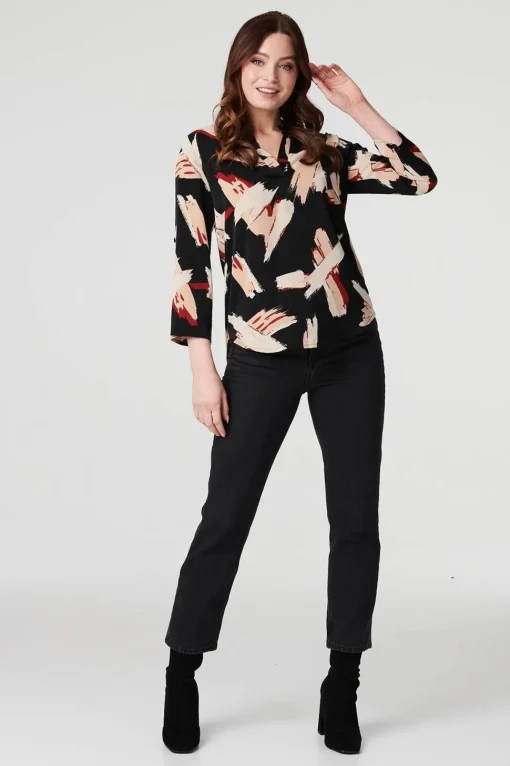 Printed Collarless V-Neck Blouse