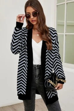 Relaxed Geometric Intarsia Cozy Soft Cardigan In Grey & Black