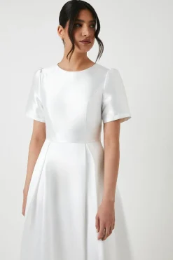 Short Sleeve Bow Back Twill Wedding Dress