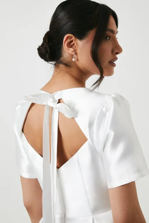 Short Sleeve Bow Back Twill Wedding Dress