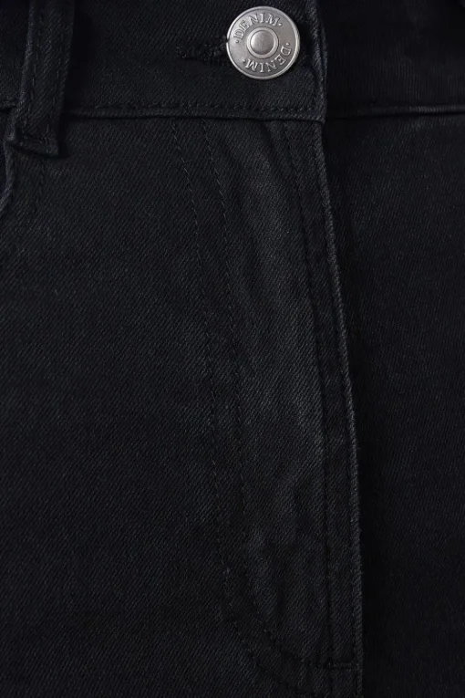 Slim Leg Jean