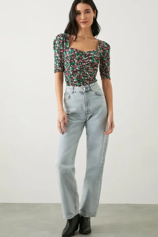 Sweetheart Ruched Body Short Sleeve Top