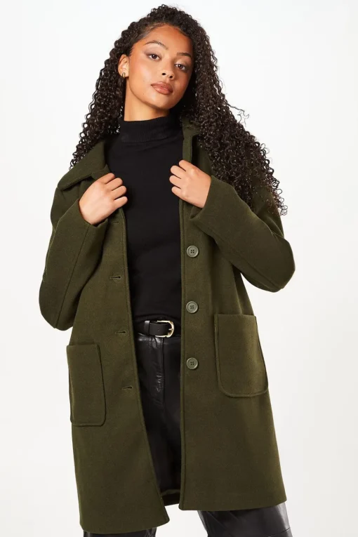 Tall Peterpan Collar Dolly Coat