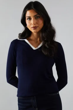 Tipped collared fine gauge knitted top