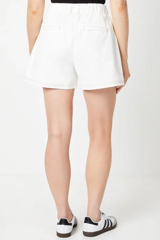 Twill Contrast Stitch Shorts