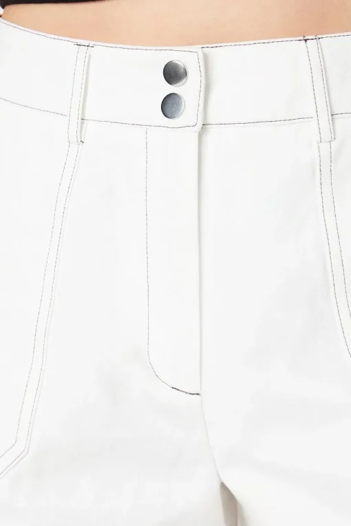 Twill Contrast Stitch Shorts