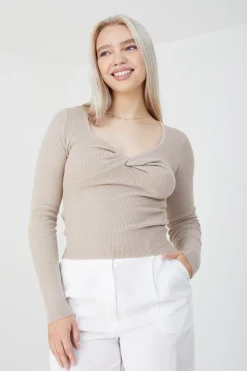 Twisted V-Neck Rib Jumper