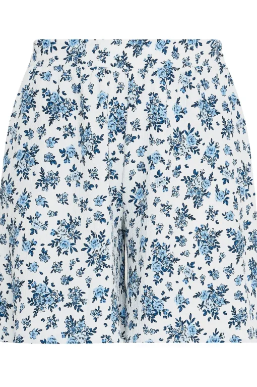 Vintage Floral Textured Shorts