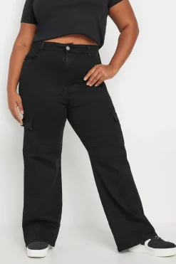 Wide Leg Cargo Jeans