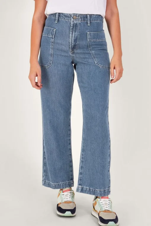 Wide Leg Cargo Jeans