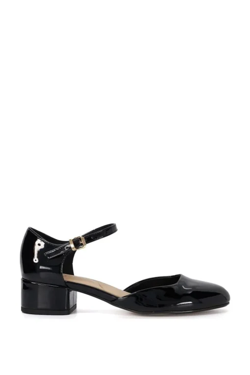 'Dominos' Court Shoes