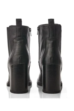 'Kayari' Leather Heeled Boots