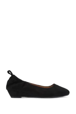 'Mackie' Suedette Flats