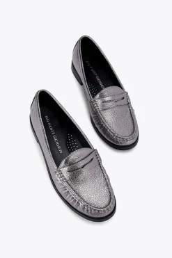 'Mattie'  Flats