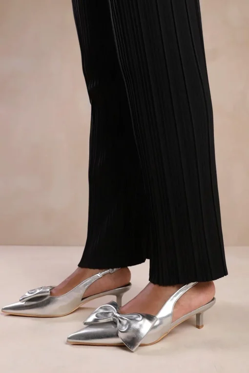'Spain' Low Kitten Heels Pointed Toe Bow Detail